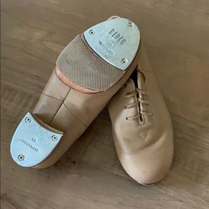 Bloch Girls Leather Tap Shoes